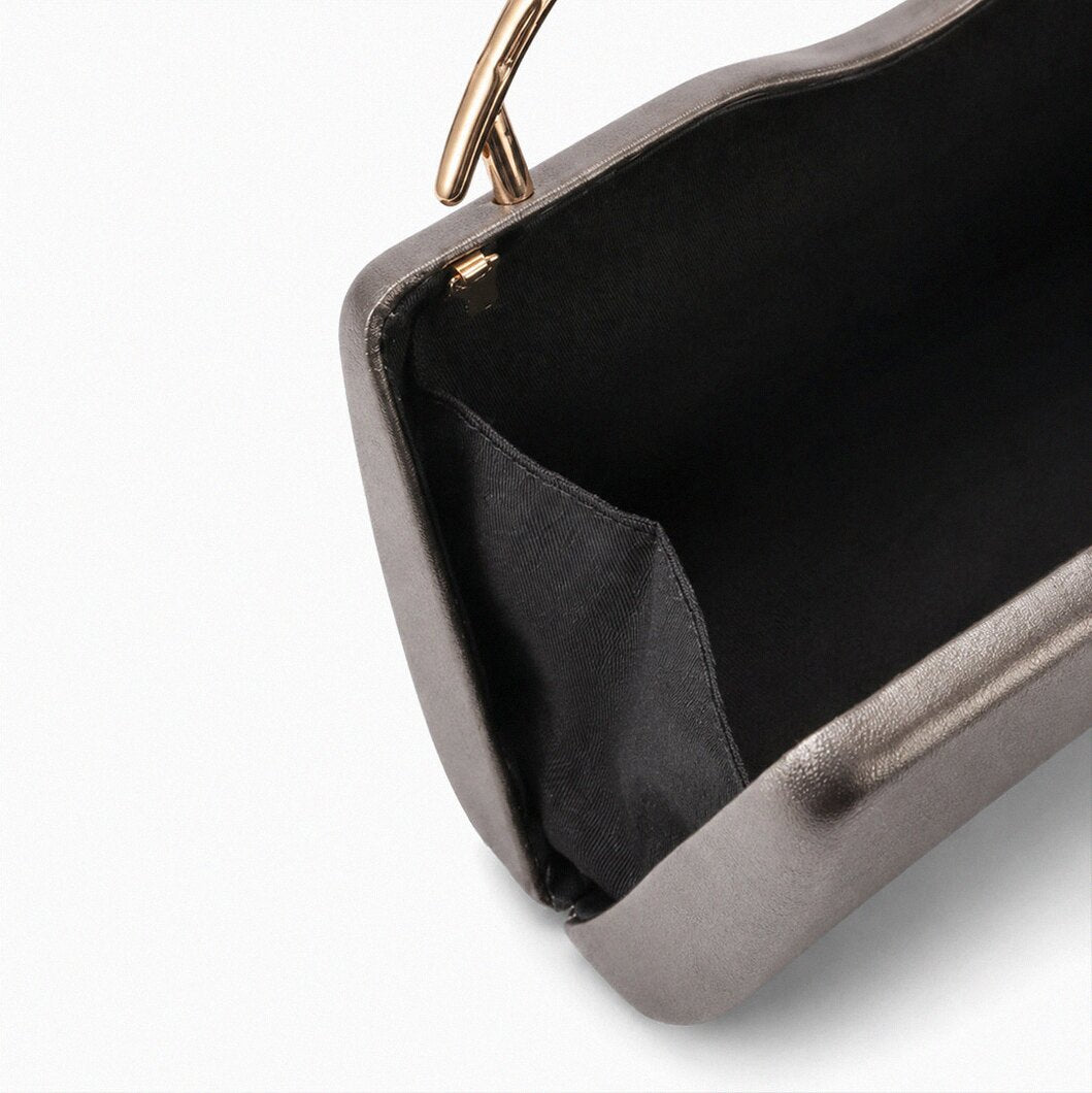 Elara Box Clutch