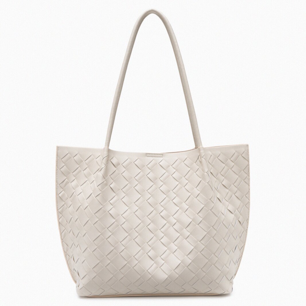 Mila Woven Shoulder Bag