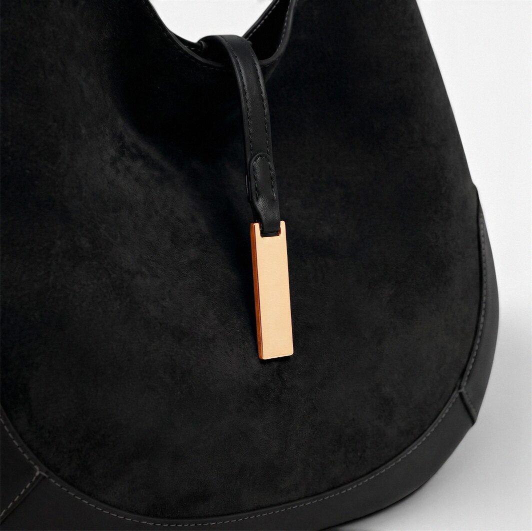 Avina Shoulder Bag