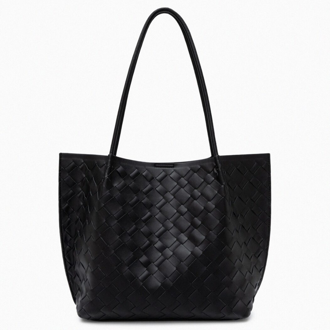 Mila Woven Shoulder Bag